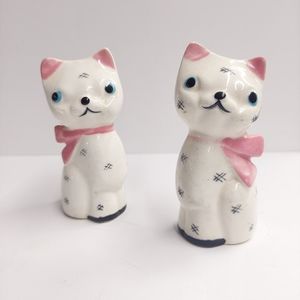 Vintage Kitty Salt Pepper Shakers Decor